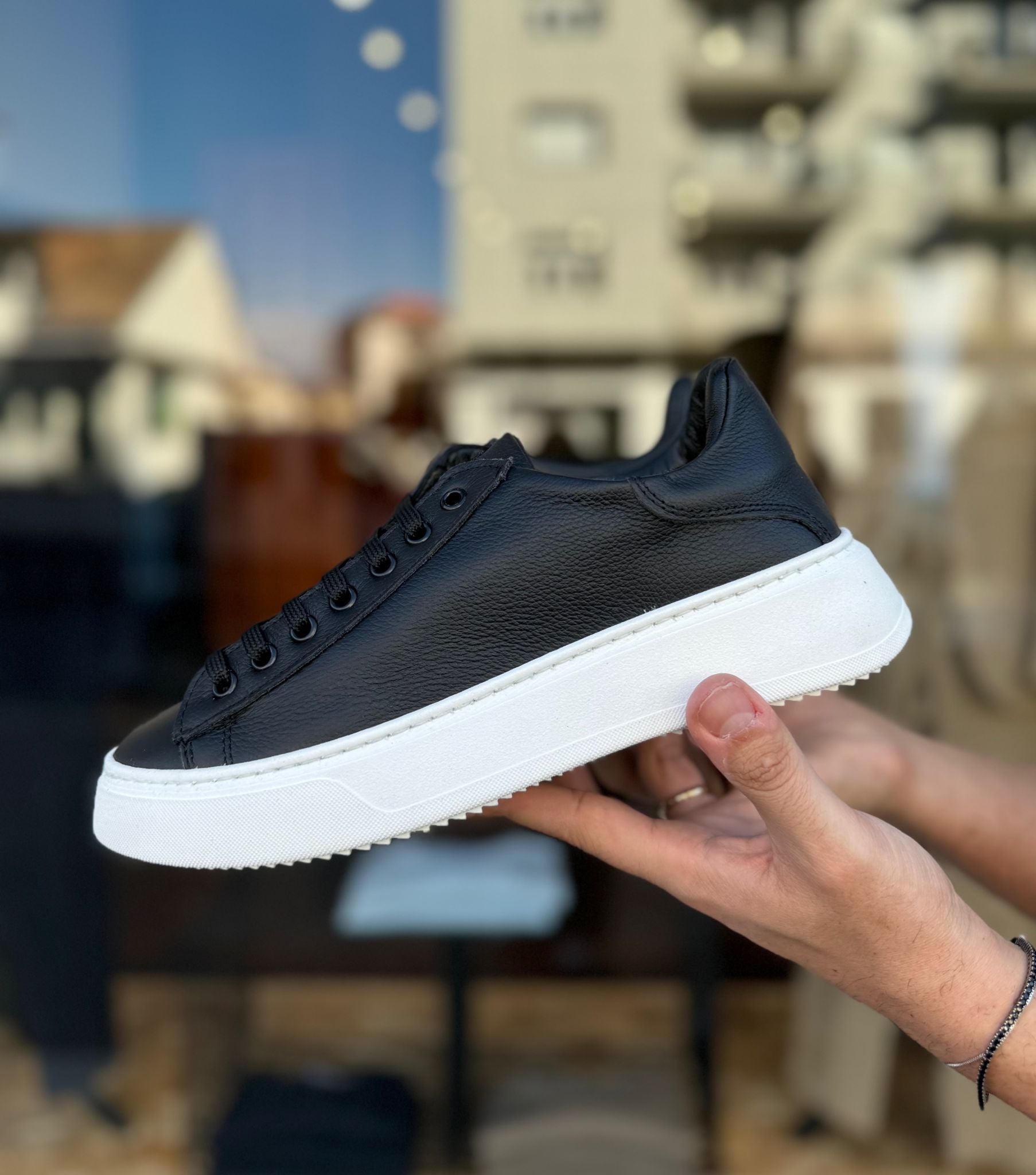 Sneakers Pelle Martellata Nera